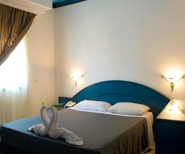 Lillyland Beach Club Apartahotel